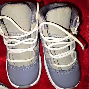 Air Jordan 11 Retro 'Cool Grey' 2021 Size 6c